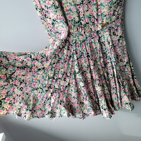 Nostalgia Vintage Floral Ruffle Dress Size Medium - Picture 6 of 11
